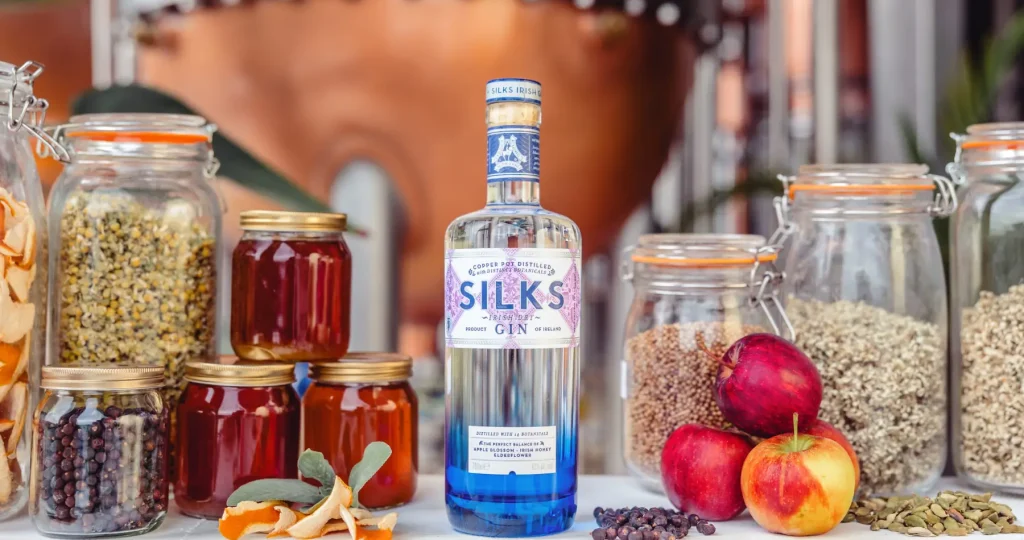 silks gin with spices and fruit